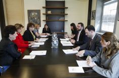 პრეზიდენტის ადმინისტრაციის უფროსი პრეზიდენტის განკარგულებით შექმნილ ექსპერტთა ჯგუფს შეხვდა