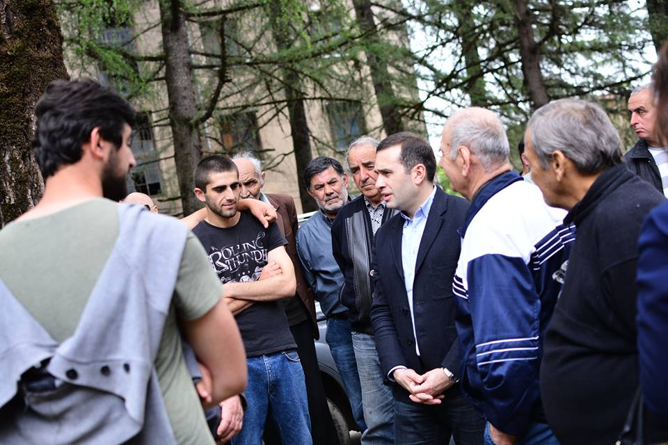 ,,თავისუფალი დემოკრატები“ ,,ქართულ ოცნებას“  წყალტუბოელებთან  შეხვედრის ჩაშლის მცდელობაში ადანაშაულებენ