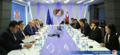ნოდარ ხადური აზიის განვითარების ბანკის დელეგაციას შეხვდა