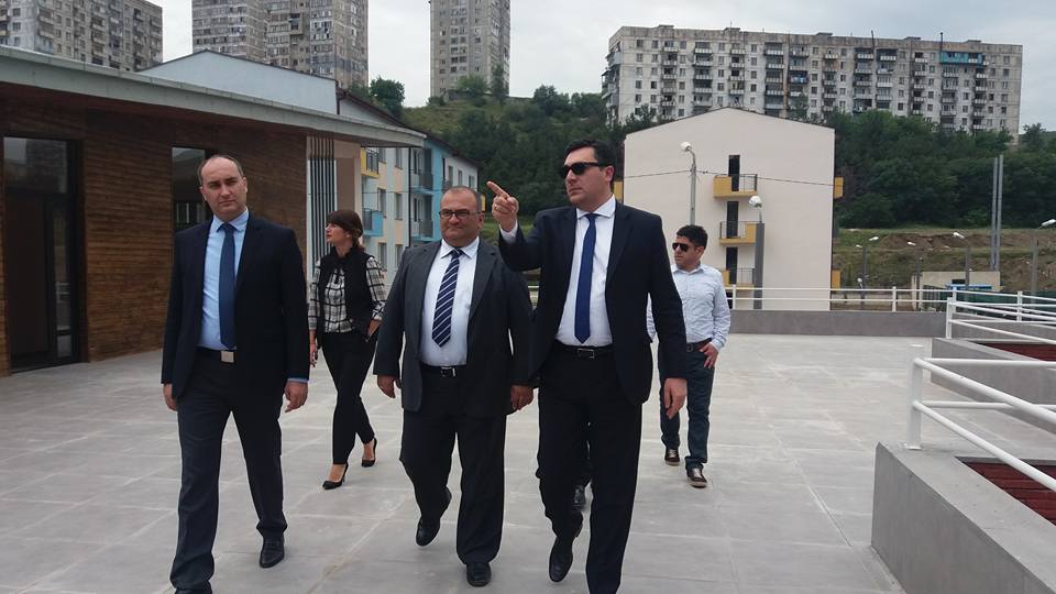 რეგიონებიდან ჩამოსული სოციალურად დაუცველი წარჩინებული სტუდენტებისთვის 3 კორპუსი აშენდა