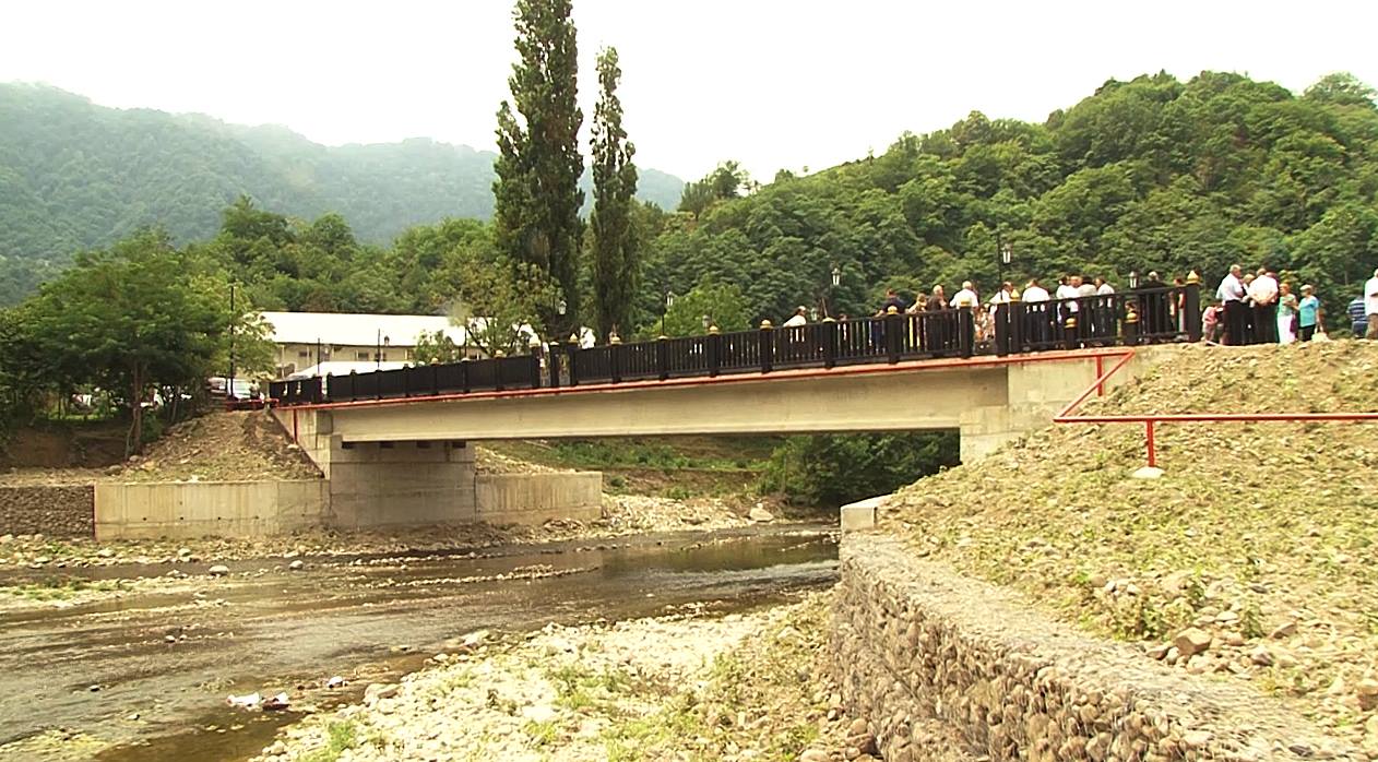 სამტრედიაში სტიქიისგან დაზიანებული ხიდი აღდგენილია