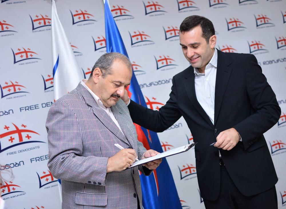 "თავისუფალ დემოკრატებს" დევი ტაბიძე შეუერთდა