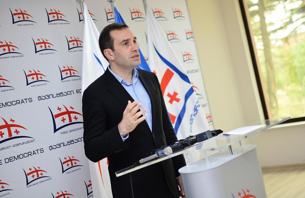 ირაკლი ალასანიამ თბილისის მაჟორიტარი კანდიდატები წარადგინა