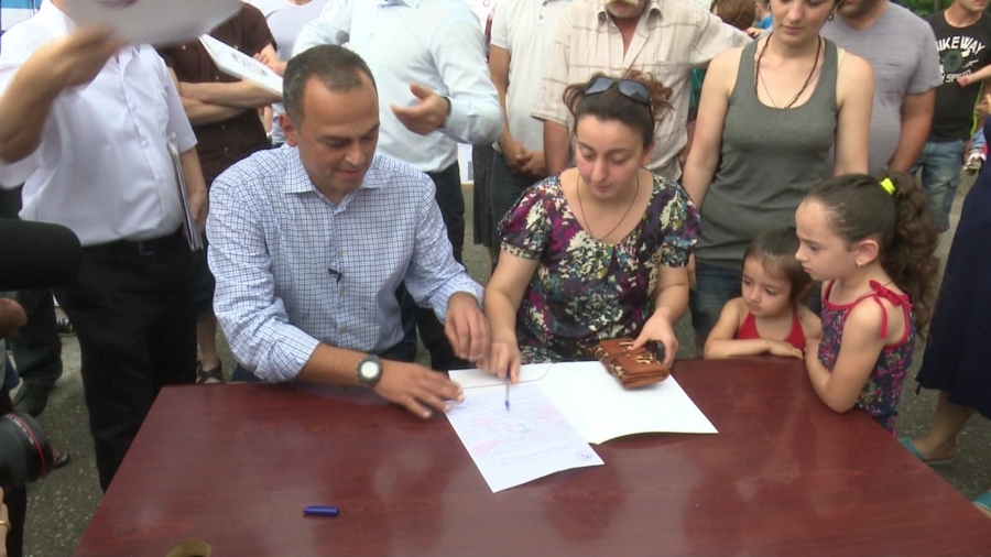 ,,საერთაშორისო გამჭვირვალობაში“ მიიჩნევენ, რომ ლევან ვარშალომიძის საარჩევნო კამპანია ამომრჩეველთა მოსყიდვის ნიშნებს შეიცავს