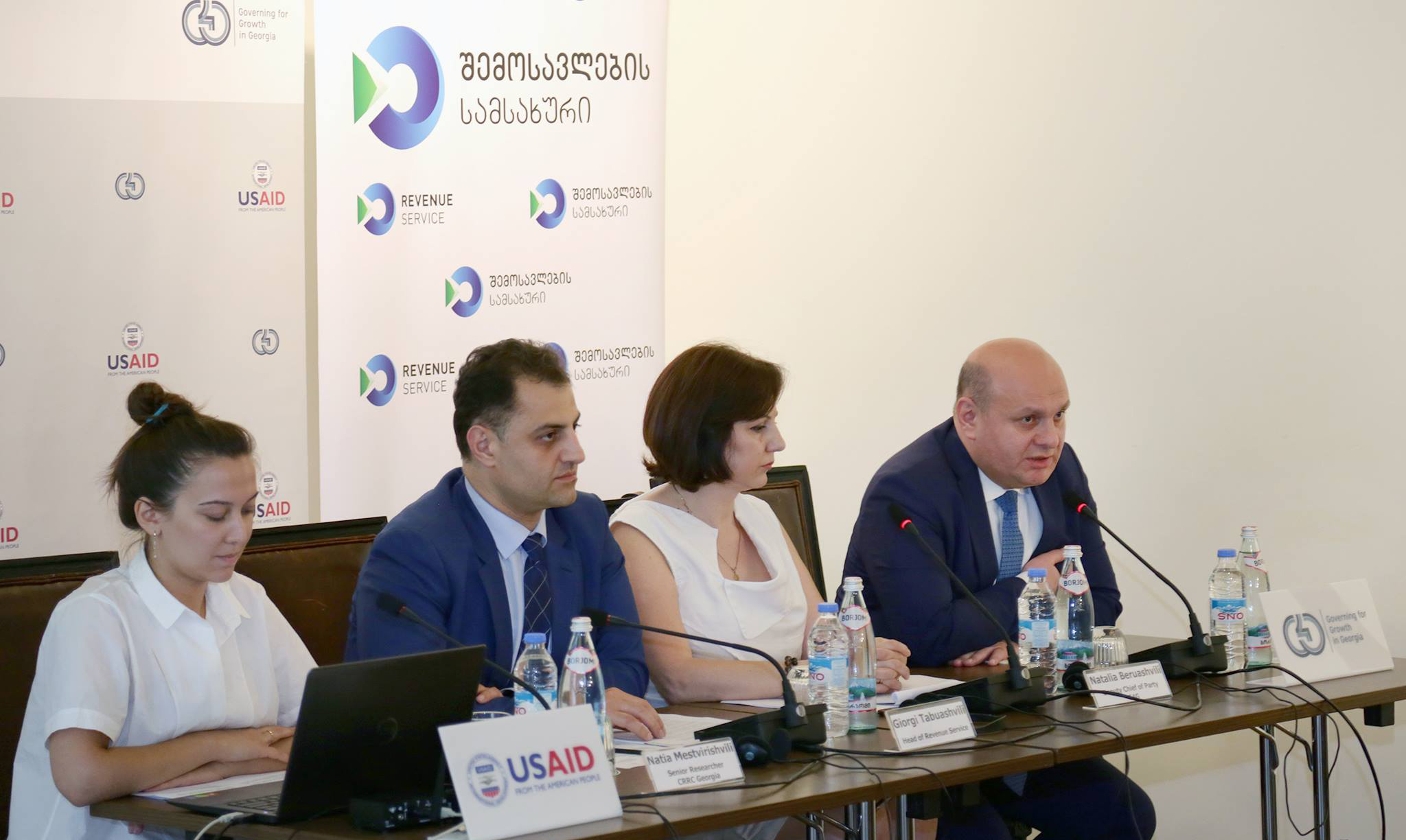 შემოსავლების სამსახურის ინფორმაციით, ბიზნესის დამოკიდებულება  სამსახურის საქმიანობის მიმართ დადებითია