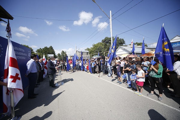 გიორგი კვირიკაშვილმა, თიანეთის მოსახლეობას მაჟორიტარი დეპუტატობის კანდიდატი, ზაქარია ქუცნაშვილი წარუდგინა