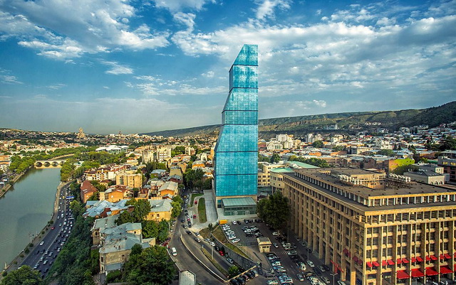 რამდენიმე საათში The Biltmore Hotel Tbilisi გაიხსნება
