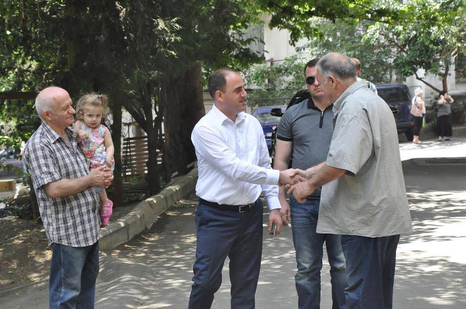 დავით ნარმანია და ნოდარ ტურძელაძე მოსახლეობას შეხვდნენ
