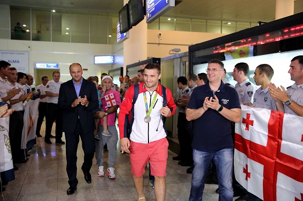ოლიმპიური გუნდის ერთი ჯგუფი თბილისში დაბრუნდა