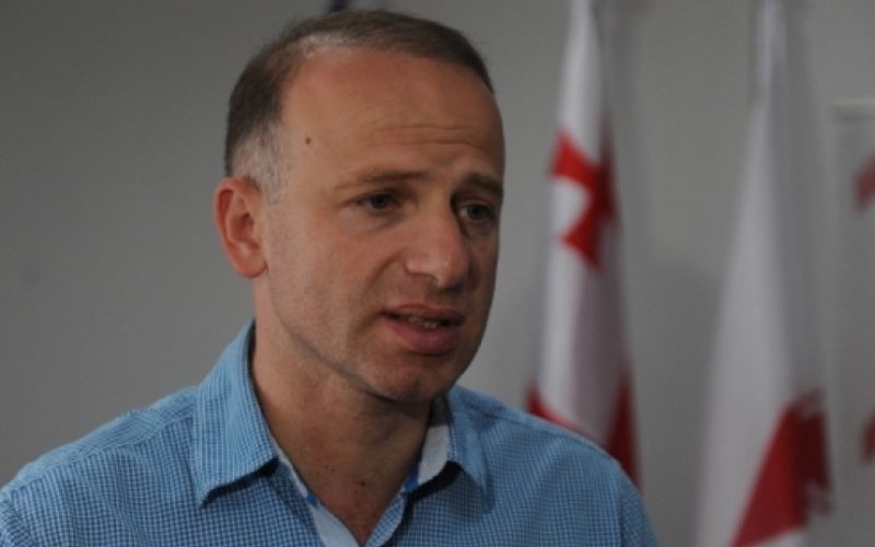 მერაბ მეტრეველმა პაატა ბურჭულაძის პარტია დატოვა