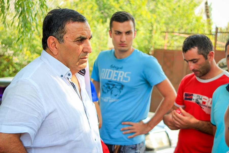 თემურ ხუბულური საზღვრისპირა სოფელ ახალუბნის მოსახლეობას შეხვდა