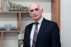დავით უსუფაშვილმა საკონსტიტუციო სასამართლოს მოსამართლეობის კანდიდატად  ზაზა რუხაძე წარადგინა