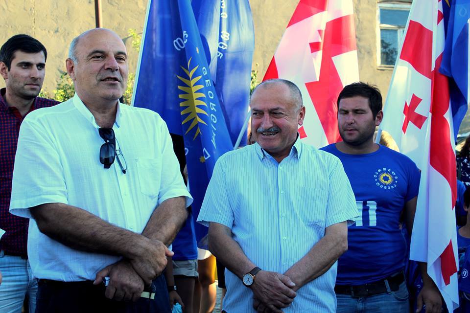 იოსებ მაკრახიძე და ირაკლი მეზურნიშვილი   მოსახლეობას შეხვდნენ