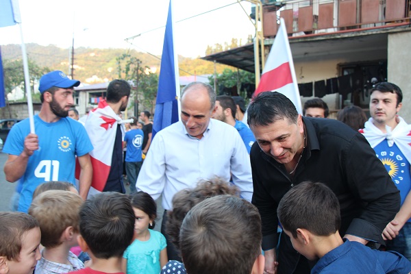 შეხვედრა მახვილაურის ამომრჩევლებთან