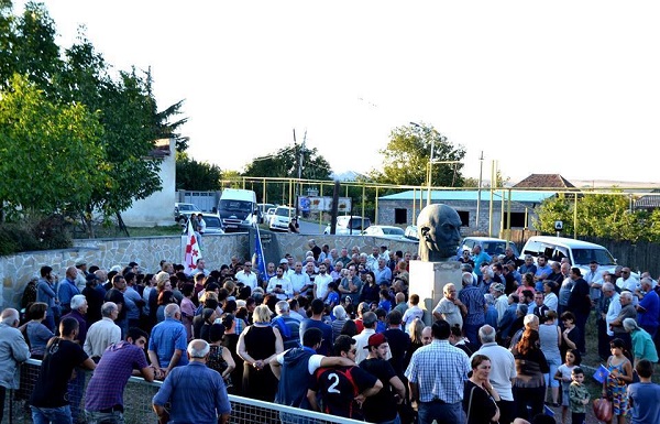 ირაკლი მეზურნიშვილი ამომრჩევლებთან შეხვედრებს განაგრძობს