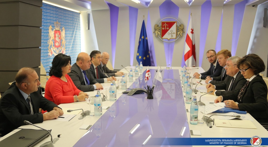 ნოდარ ხადური ევროპის საინვესტიციო ბანკის ვიცე-პრეზიდენტს შეხვდა