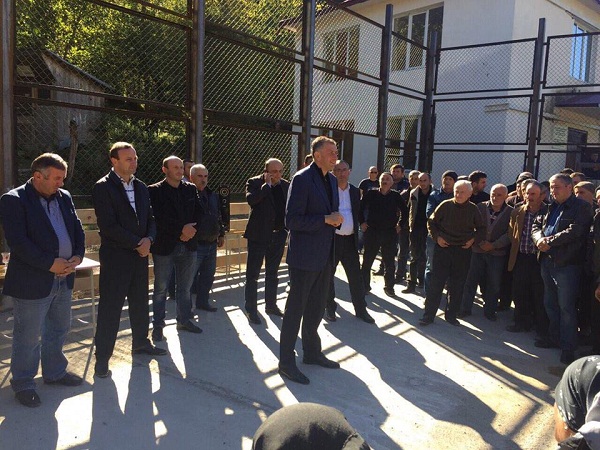 ზურაბ პატარაძე მოსახლეობას მაღალმთიანი აჭარის კიდევ რამდენიმე სოფელში შეხვდა