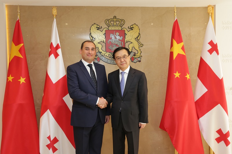 დიმიტრი ქუმსიშვილი ჩინეთის კომერციის მინისტრს გაო ხუჩენის შეხვდა