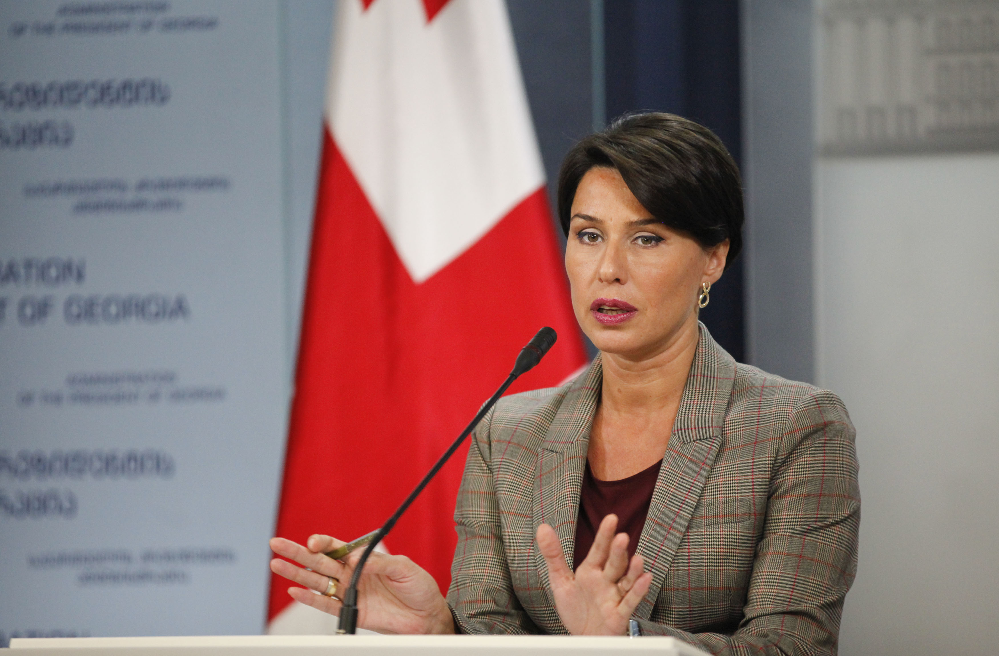 პრეზიდენტი მოუწოდებს "ქართულ ოცნებას", კონცენტრირდეს მეორე ტურზე და საარჩევნო დაპირებების შესრულებაზე