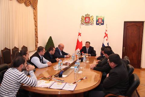 ზურაბ პატარაძე მკლავჭიდის მსოფლიო ჩემპიონატში გამარჯვებულებს შეხვდა