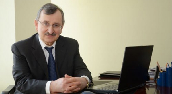მთავრობა ლარის კურსთან დაკავშირებით ცუდ სიგნალებს უგზავნის ინვესტორებს და საფინანსო სექტორს - რომან გოცირიძე