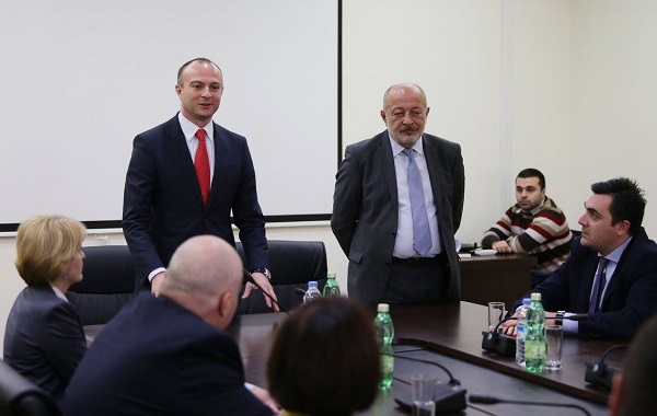 ზურაბ ალავიძე მინისტრის რანგში მუშაობას შეუდგა