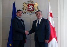 ლატვიის ელჩი საქართველოს ვიზალიბერალიზაციის ე.წ. შეჩერების შეთანხმების მიღწევას ულოცავს