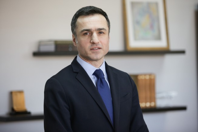 დავით ხუციშვილი ბათუმის ნავსადგურს ეწვევა, სადაც ფოთის პორტიდან გადმომისამართებული გემების მიღების  მიმდინარეობის პროცესს ადგილზე გაეცნობა   