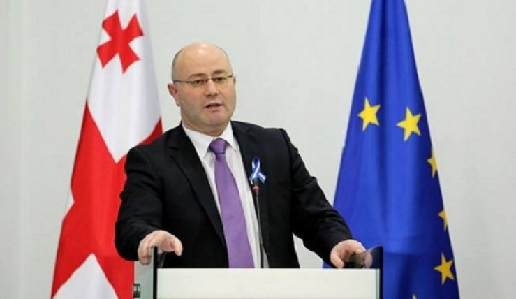 თავდაცვის სამინისტროში თანხები არასწორად იყო განაწილებული - ლევან იზორია