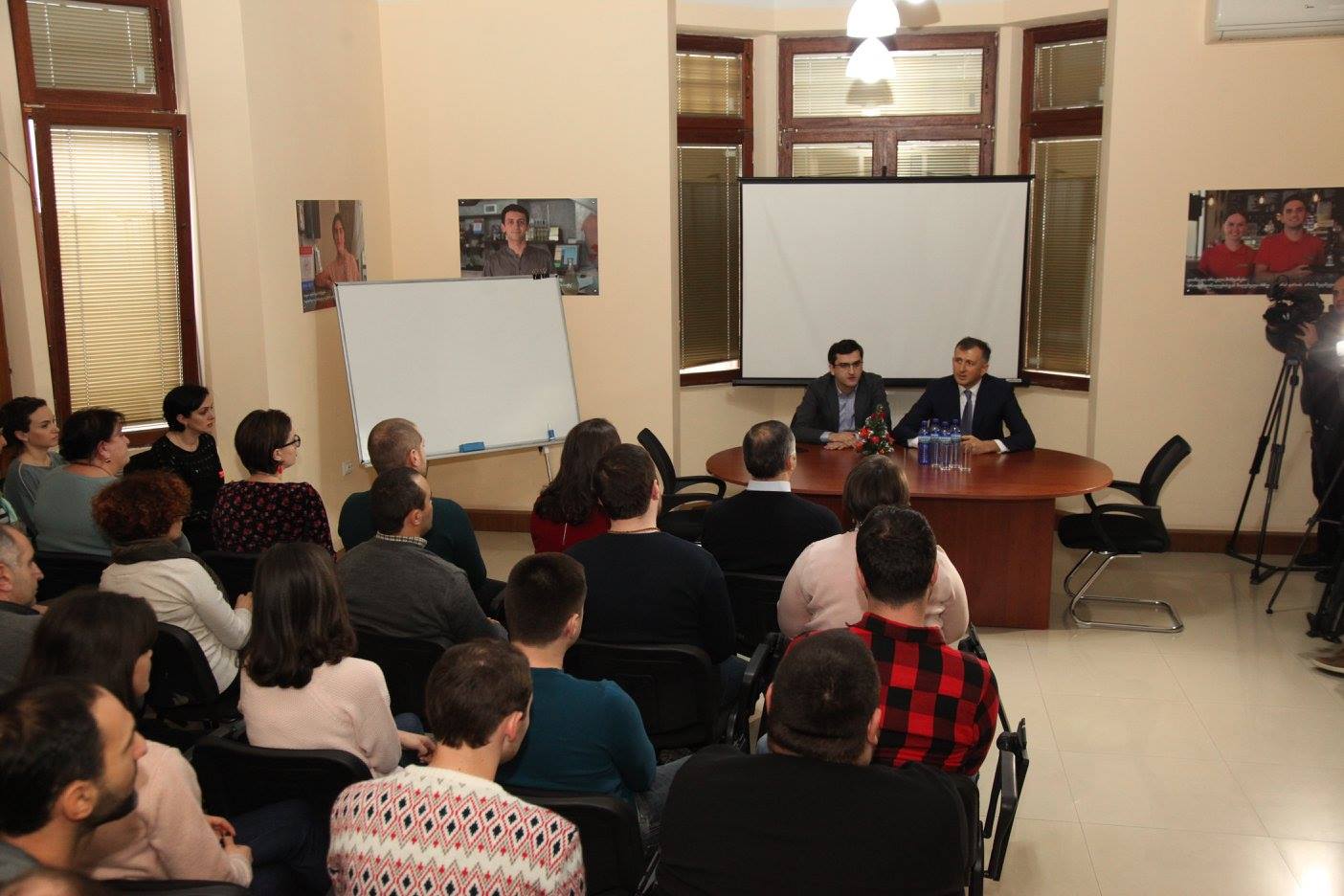 ზურაბ პატარაძემ ტურიზმისა და კურორტების დეპარტამენტის ახალი ხელმძღვანელი  თანამშრომლებს  წარუდგინა