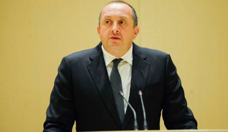 პრეზიდენტი მიიჩნევს, რომ ფარულ მოსმენებზე კანონმდებლობის ამოსავალი პირინციპი უნდა იყოს ეფექტიანი კონტროლი სამივე სახელისუფლო შტოს მხრიდან