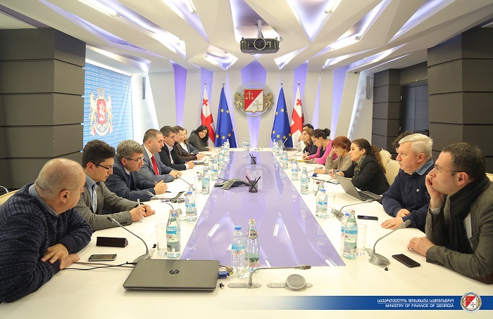 ლაშა ხუციშვილი: ფინანსთა სამინისტრო მზადაა დამატებული ღირებულების გადასახადით ავანსის დაბეგვრის ინსტრუქცია ბიზნესთან ერთად განიხილოს 