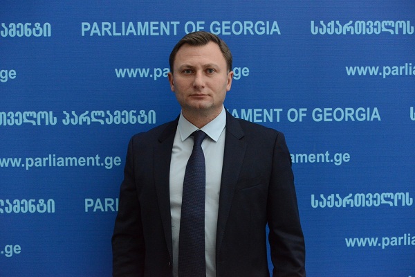  პარლამენტის აპარატის უფროსად ნიკოლოზ ნათენაძე დაინიშნა