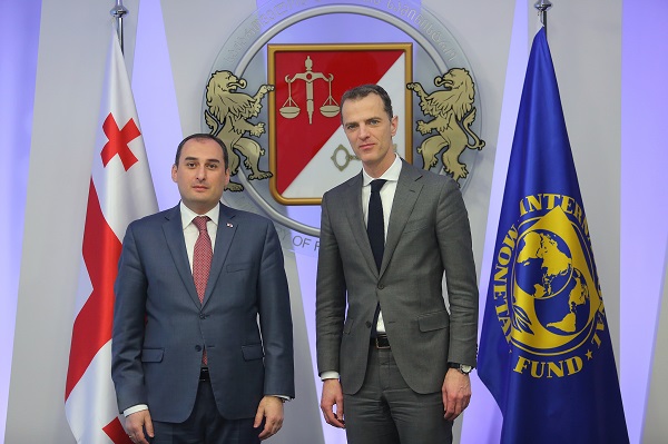 დიმიტრი ქუმსიშვილი სსფ-ს ალტერნატიულ აღმასრულებელ დირექტორს რიჩარდ დორნბოშს შეხვდა