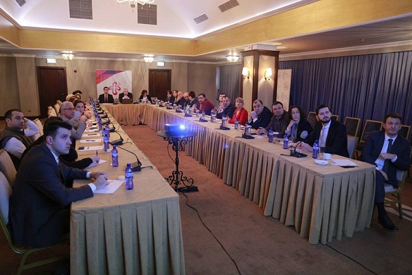 გიორგი ჩოგოვაძემ ტურისტული სექტორის წარმომადგენლებს 2017 წელს დაგეგმილი პროექტები გააცნო