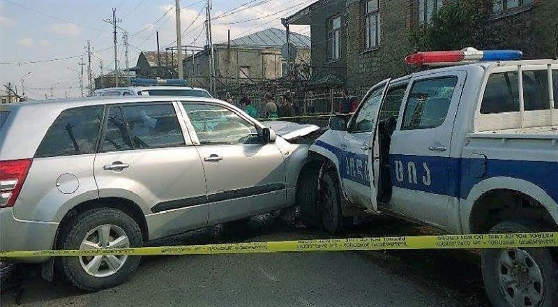 თელავში, ავტოსაგზაო შემთხვევის შედეგად პოლიციელი დაშავდა