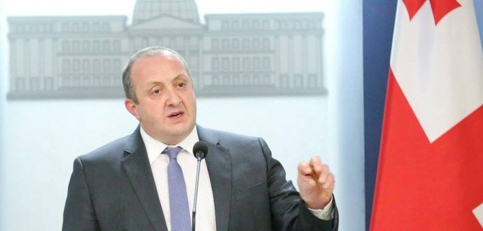 პრეზიდენტი საკონსტიტუციო ცვლილებებთან დაკავშირებით, შეხვედრებს გამართავს