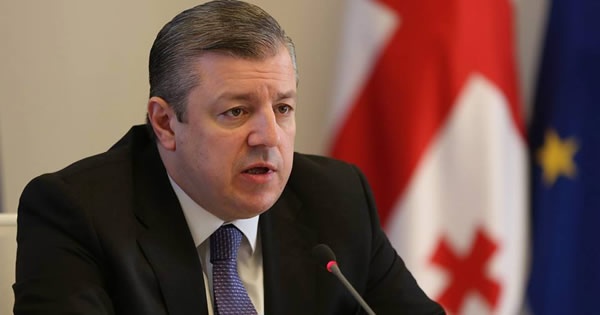   გიორგი კვირიკაშვილი ბათუმში ახლად გახსნილ საერთაშორისო სტანდარტების სარაგბო ბაზას დაათვალიერებს