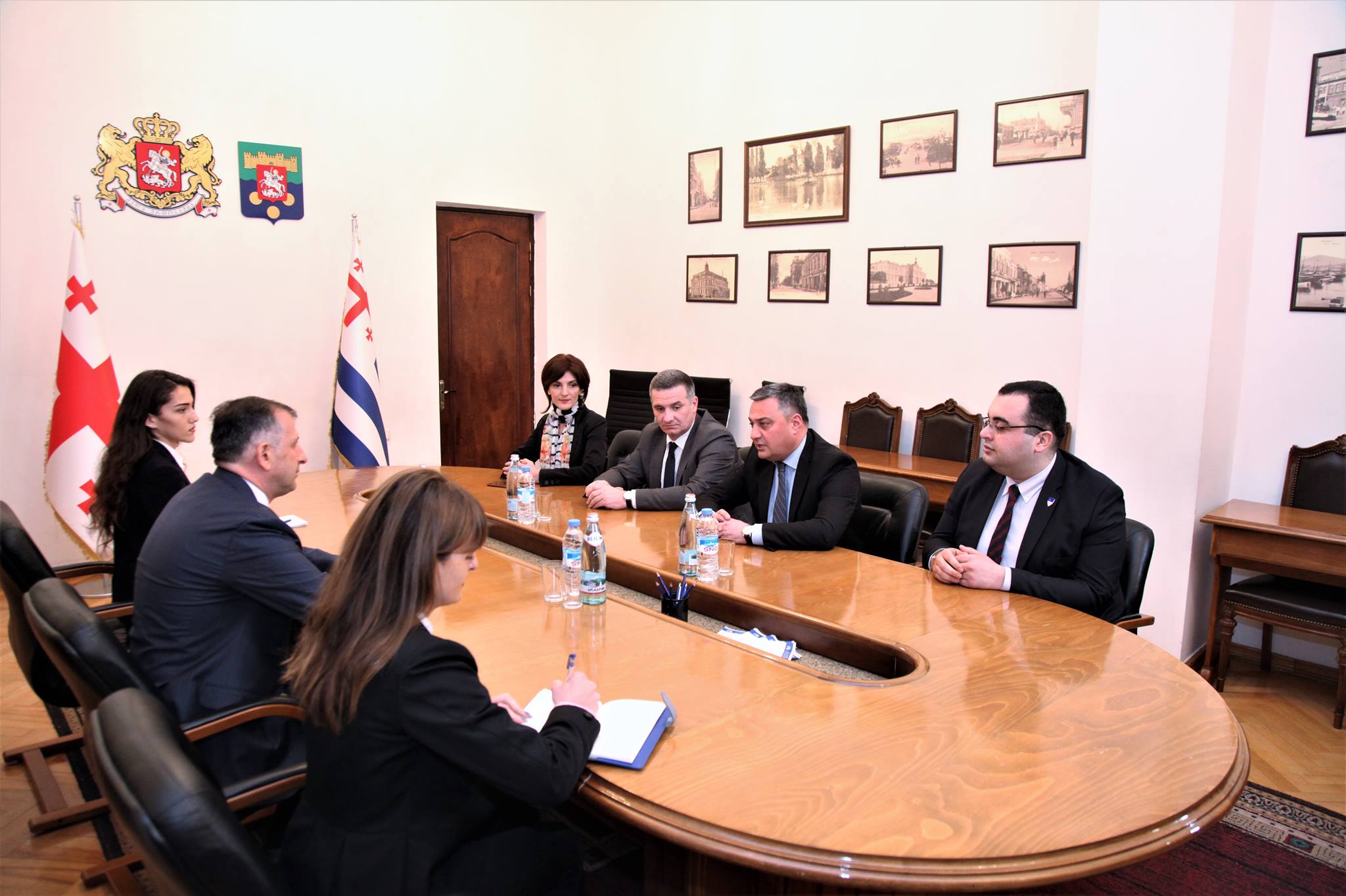 ზურაბ პატარაძე სახელმწიფო მინისტრს ვიქტორ დოლიძეს შეხვდა