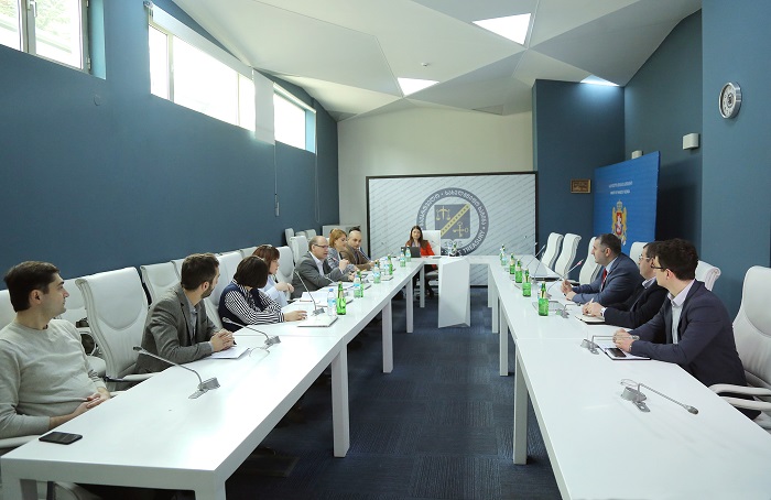 ლაშა ხუციშვილი ამერიკის სავაჭრო პალატის წევრი კომპანიების წარმომადგენლებს შეხვდა