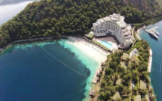 სასტუმრო Angel’s Peninsula Hotel 230 მლნ ევროდ იყიდება