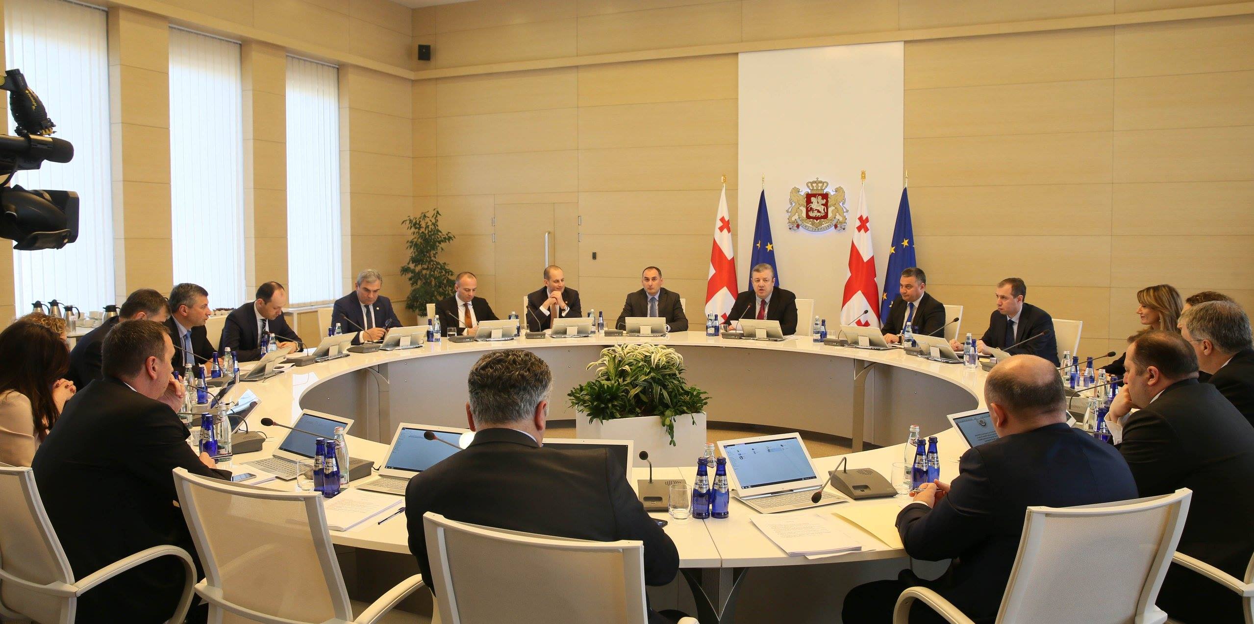 კაჭრეთში მთავრობისა და საპარლამენტო უმრავლესობის სხდომა გაიმართება 