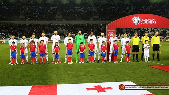 გმირი სამხედროების შვილები საქართველოს ნაკრების მატჩზე