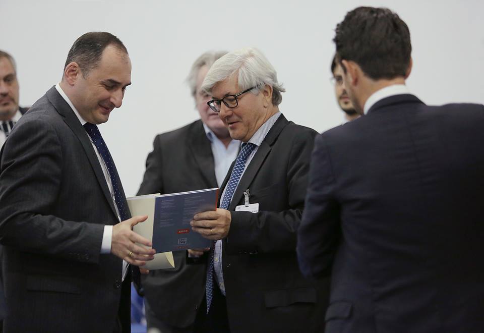 დიმიტრი ქუმსიშვილმა საფრანგეთის უმსხვილესი ბიზნეს-გაერთიანების „MEDEF” წარმომადგენლებს საქართველოს საინვესტიციო შესაძლებლობები გააცნო