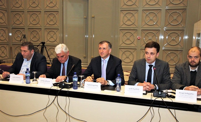 ზურაბ პატარაძე ბათუმის მდგრადი ურბანული მობილობის ინტეგრირებული გეგმის განხილვას დაესწრო