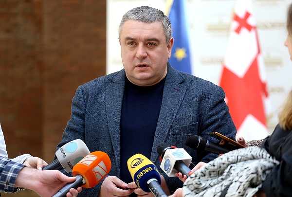 ჯაბა სამუშია: თბილისში დამკვიდრდა ახალი პოლიტიკური კულტურა და საკრებულოს წევრები საზოგადოებასთან ერთად ვისმენთ მერის ანგარიშს   