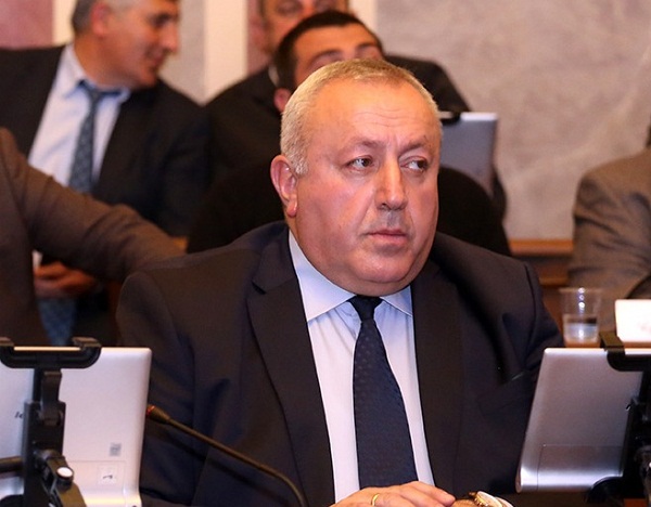 ნუგზარ მალაღურაძემ ალექსანდრე ელისაშვილს უაზრო კრიტიკისა და ხალხით მანიპულირების ნაცვლად საქმიანი ინიციატივებისკენ მოუწოდა