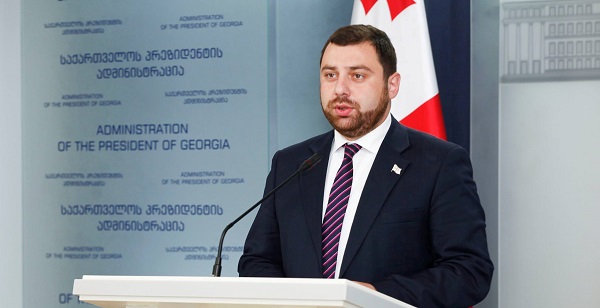 აბაშიშვილი: პრეზიდენტის ადმინისტრაციის დადანაშაულება ოპოზიციურ პარტიებთან კონსპირაციულ შეთქმულებში, არალოგიკურია   