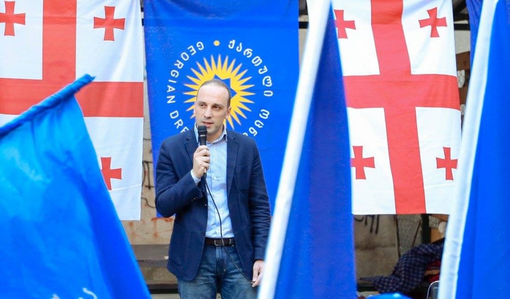 ჩვენ არ ვფიქრობთ, რომ კონსტიტუციის მორგებით შესაძლებელია ძალაუფლების შენარჩუნება - ლევან გოგიჩაიშვილი