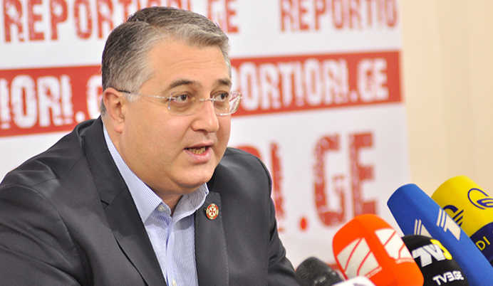 ხელისუფლებაში მოდის პოლიტიკური ძალა და შემდეგ ფიქრობს, როგორ დარჩეს მუდმივად - გიორგი ახვლედიანი